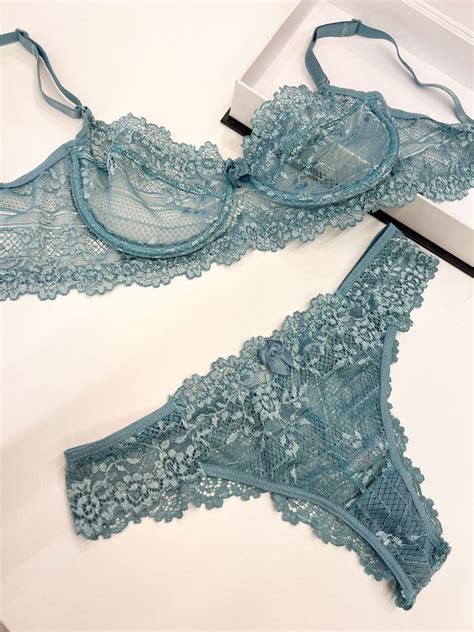 Conjunto de Lingerie Sem Bojo Aro Azul Clássico Site Exclusivo de Lingerie