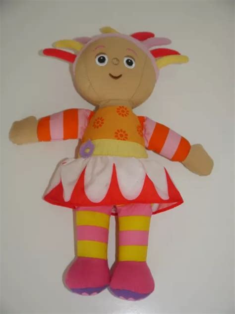 IN THE NIGHT Garden 12 Upsy Daisy Soft Toy BBC CBeebies HASBRO Q3 9