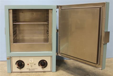 Refurbished Blue M Conventional Oven OV-490A-3