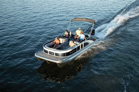 How Fast Does a Pontoon Boat Go – Fastest Speed of This Boat - Ship Gadgets