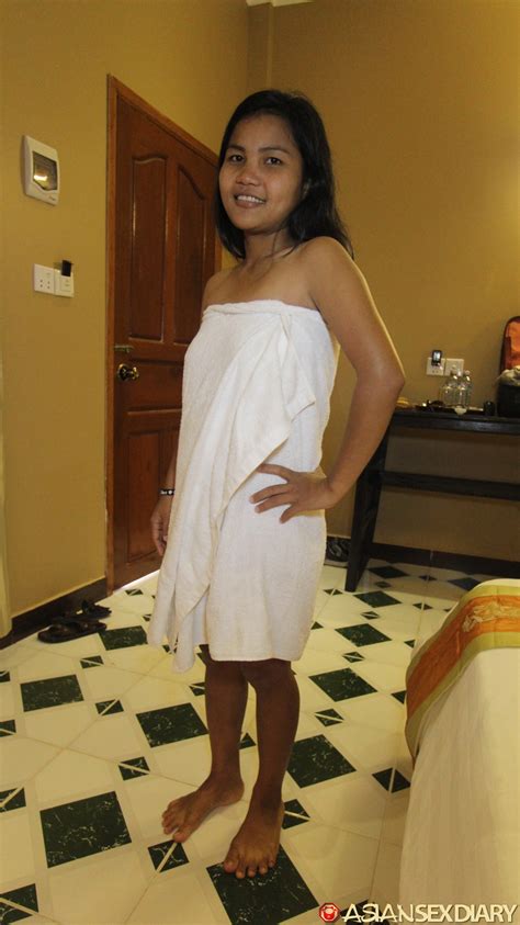 Asian Sex Diary Cambodian MILF With Bald Warm Pussy Rides Strange White Dude