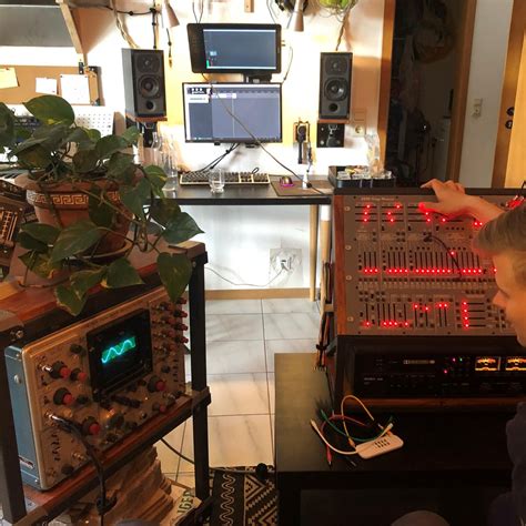 Diy Multi Tier Adjustable Synth Stand Rsynthesizers