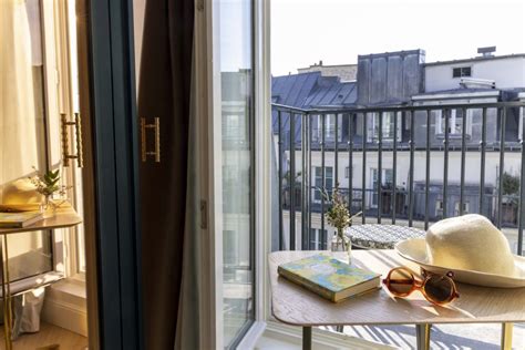 Hotel Louvre Montana**** | Hotel in Paris Centre | Parisian Room with View