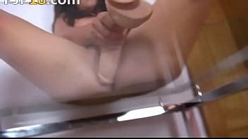 Ultra Sexy Pussy Toying On The Glass XVIDEOS