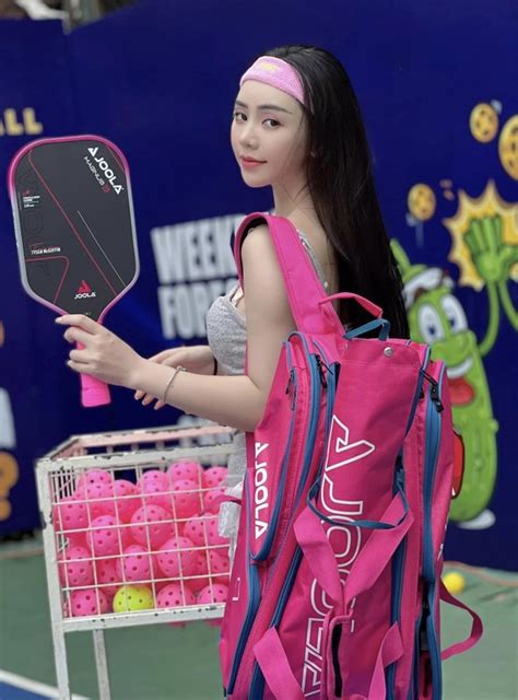 Hot girl Kem Xôi một thời gây chú ý với trang phục pickleball