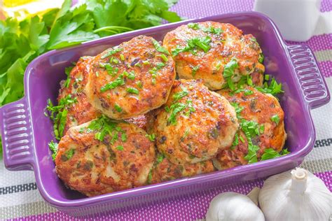 Рецепт сочных котлет из куриного фарша