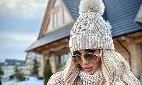 Izabela Macudzińska z Królowych Życia pozuje w basenie w skąpym bikini Ale dupencja I ten