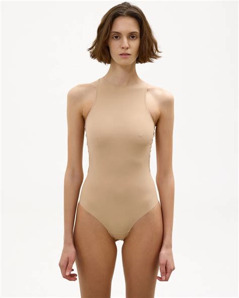 Sensual basics nude боди рейсербэк