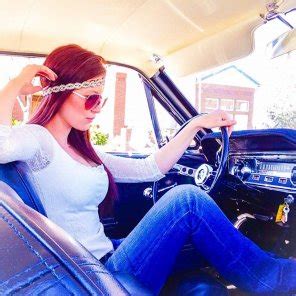 Flower Power Porn Pic