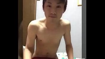 ẹp trai khoe chym XVIDEOS