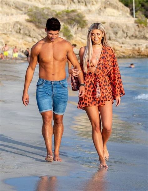 Belle Hassan Nude Star In Bikini And Explicit Content Photos