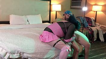 Sexy Transgender In Chastity Gives Blowjob XVIDEOS