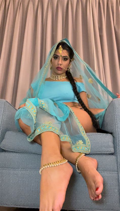 Loves Dick Jasmine Sherni Feet Porn Pic