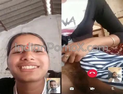 Desi Mallu Girl Hairy Pussy Showing On Whatsapp Video Call