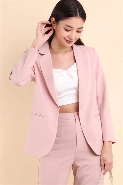 CLEO BLAZER IN NUDE PINK Women S Fashion Coats Jackets And Outerwear On Carousell