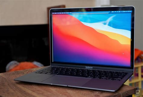 Apple's MacBook Air M1 returns to $950 on Amazon