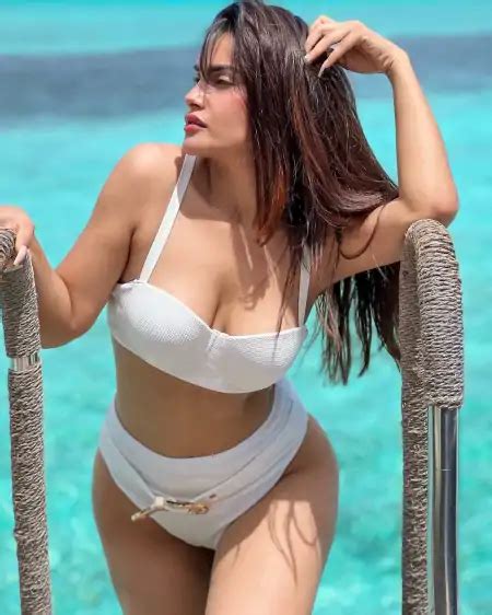 Sakshi Dwivedi Hot Pics And Photos In White Bikini