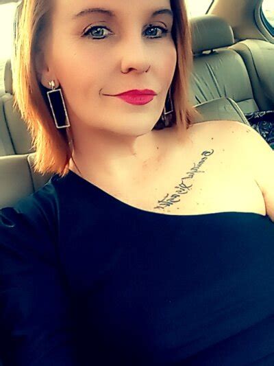 Crystallive Stripchat Webcam Model Profile Free Live Sex Show Cam4Joy