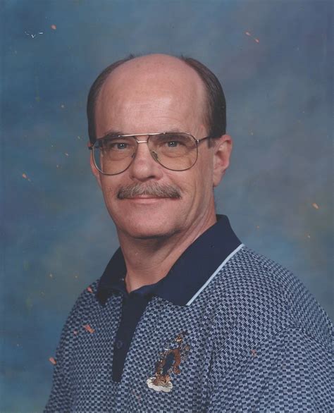 Professional Overview and Biography of Thomas Thompson 4