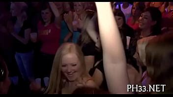 Patty Salvaje De Sexo Grupal En Un Club Nocturno XVIDEOS