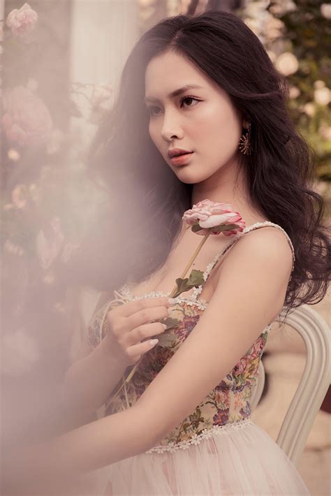 B Nh P H T M T C A Hot Girl Tr Ng I H C Kinh Doanh V C Ng Ngh