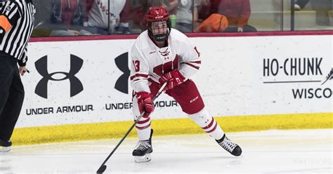 Wisconsin Womens Hockey Maddie Rolfes Maddie Rowe Lead St Cloud Sweep Buckys 5th Quarter