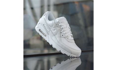 Кроссовки Nike Air Max 90 Leather белые купить