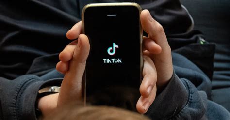ubah fyp tiktok  relevan  ketertarikan kamu