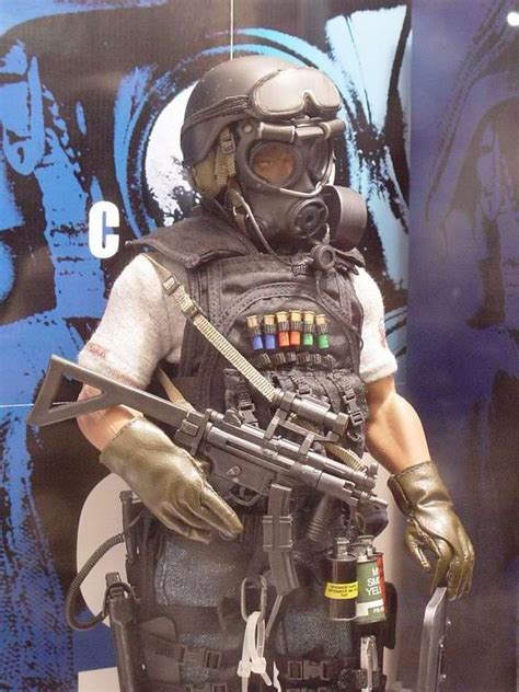 Hot Toys SDU Hong Kong Comics Festival Exclusive Hobbies Toys Toys Games On Carousell