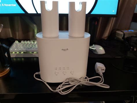 Xiaomi Deerma shoe dryer, Beauty & Personal Care, Foot Care on Carousell