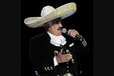 Mexicos legendary King of Mariachi Vicente Fernández dies at 81