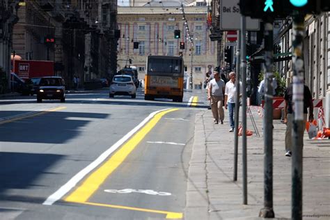 Via XX Settembre Nasce Sotto Il Sole La Pista Ciclabile La Repubblica