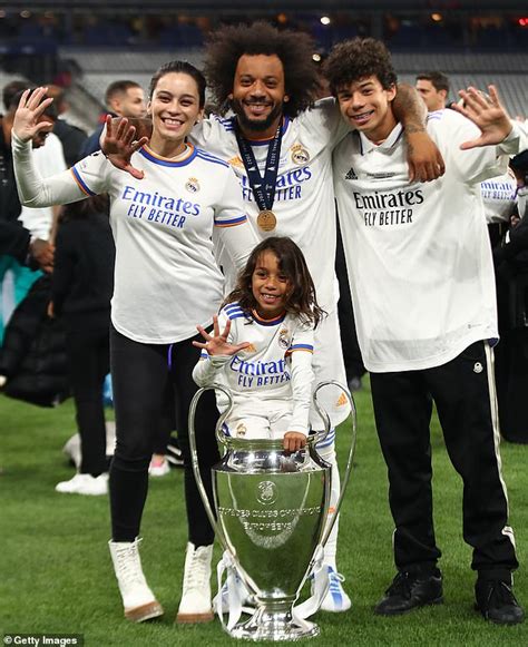 Marcelo S Son Enzo Alves Signs His First Contract With Real Madrid