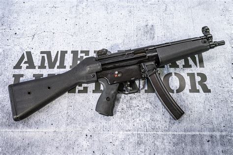 mp  submachine gun american liberator