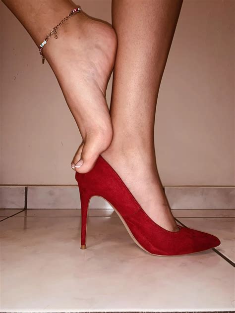 Bow Down To Your Goddess Nudes FootFetish NUDE PICS ORG