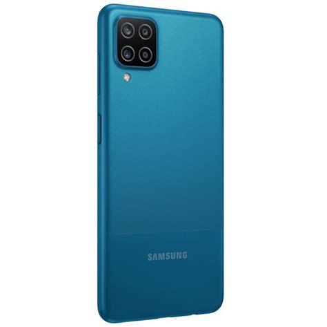 Смартфон Samsung Galaxy M12 с аккумулятором 6000 мАч демонстрирует ...