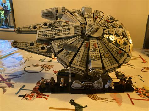 Display Stand For Lego® Star Wars™ Millennium Falcon 75105 — Wicked Brick