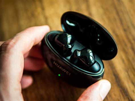 Huawei FreeBuds 4i: Günstige Kopfhörer mit ANC im Test