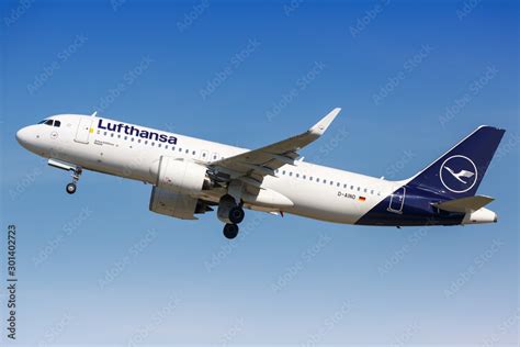 Lufthansa Airbus A320neo Airplane Stuttgart Airport Stock Photo Adobe