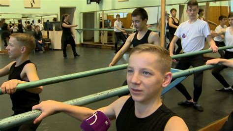 Összetáncolt egy ház árát - YouTube