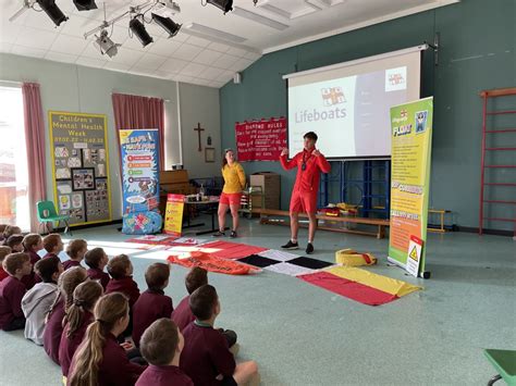 Dobwalls Community Primary School Rnli Visit