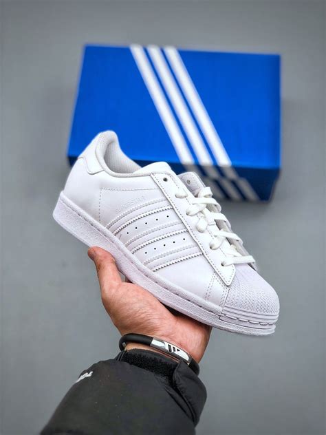 Кеды adidas - купить с доставкой по выгодным ценам в интернет-магазине ...
