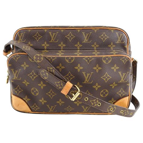 Louis Vuitton Vintage Monogram Nile Shoulder Bag – I MISS YOU VINTAGE