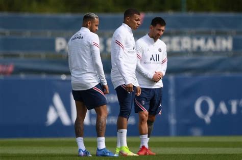 PSG Pusing Mbappe Neymar Dan Messi Terlibat Konflik Saat Latihan