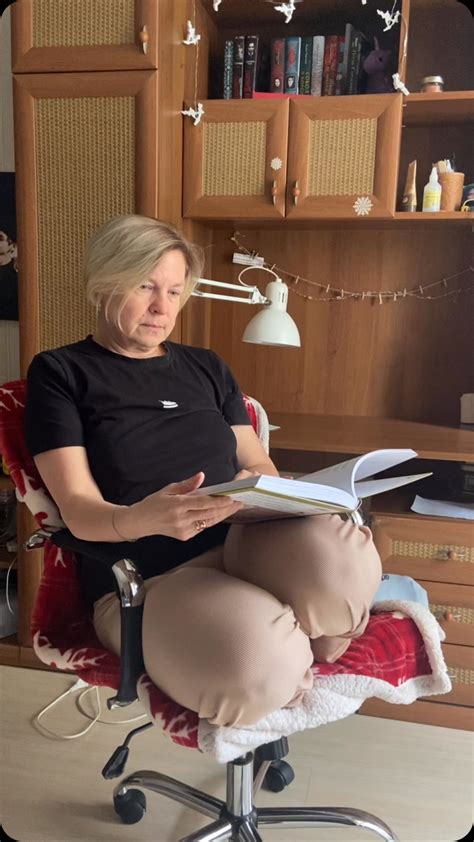 Елена • ночная чтица 📚• хохотливая дама 😁 | говорят, что счастье нельзя ...