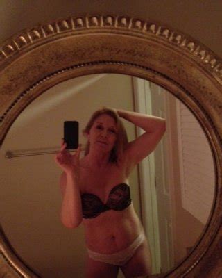 Hot Milf Selfies Porn Pictures Xxx Photos Sex Images Pictoa