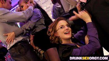 D Polluelos Hambrientos De Polla En El Club Xvideos