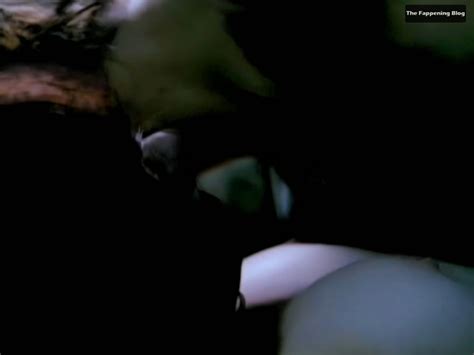 Rose Mcgowan Nude The Doom Generation Pics Video Thefappening