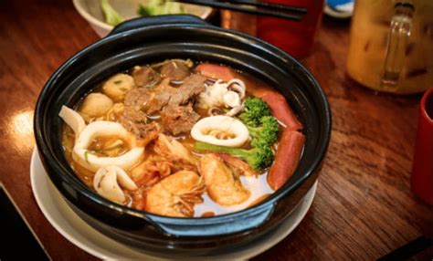 Top Thương hiệu mì cay hot nhất Việt Nam Mytour vn