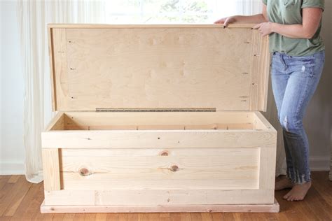 DIY Storage Trunk - Love Grows Wild